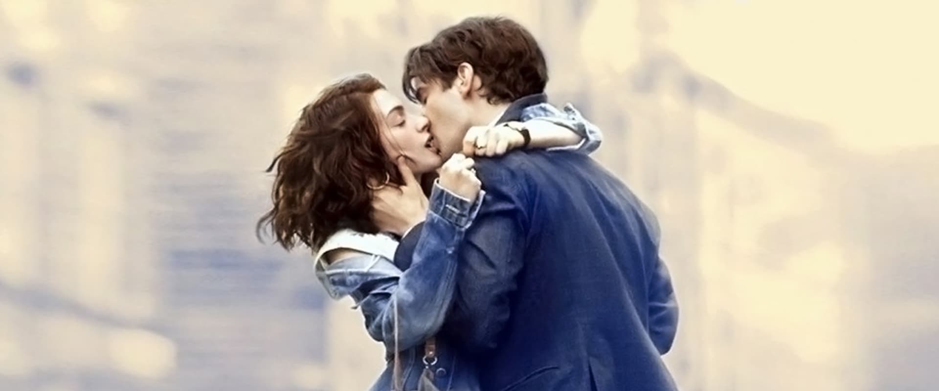 دانلود فیلم One Day 2011 (یک روز 2011) بدون سانسور با زیرنویس فارسی