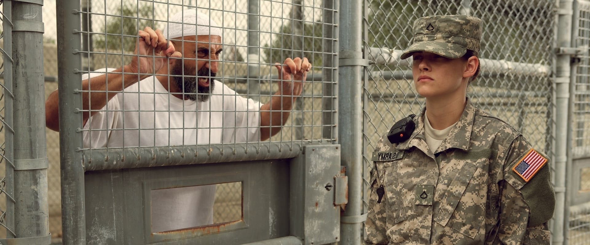 دانلود فیلم Camp X-Ray 2014 (کمپ ایکس ری 2014) بدون سانسور با زیرنویس فارسی