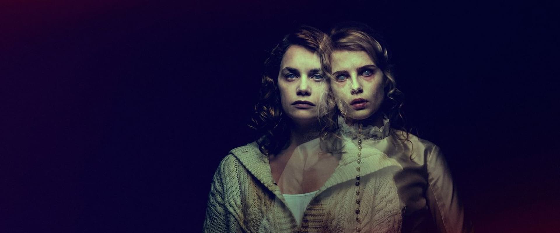 دانلود فیلم I Am the Pretty Thing That Lives in the House 2016 (من تنها زیبایی خانه ام 2016) بدون سانسور با زیرنویس فارسی