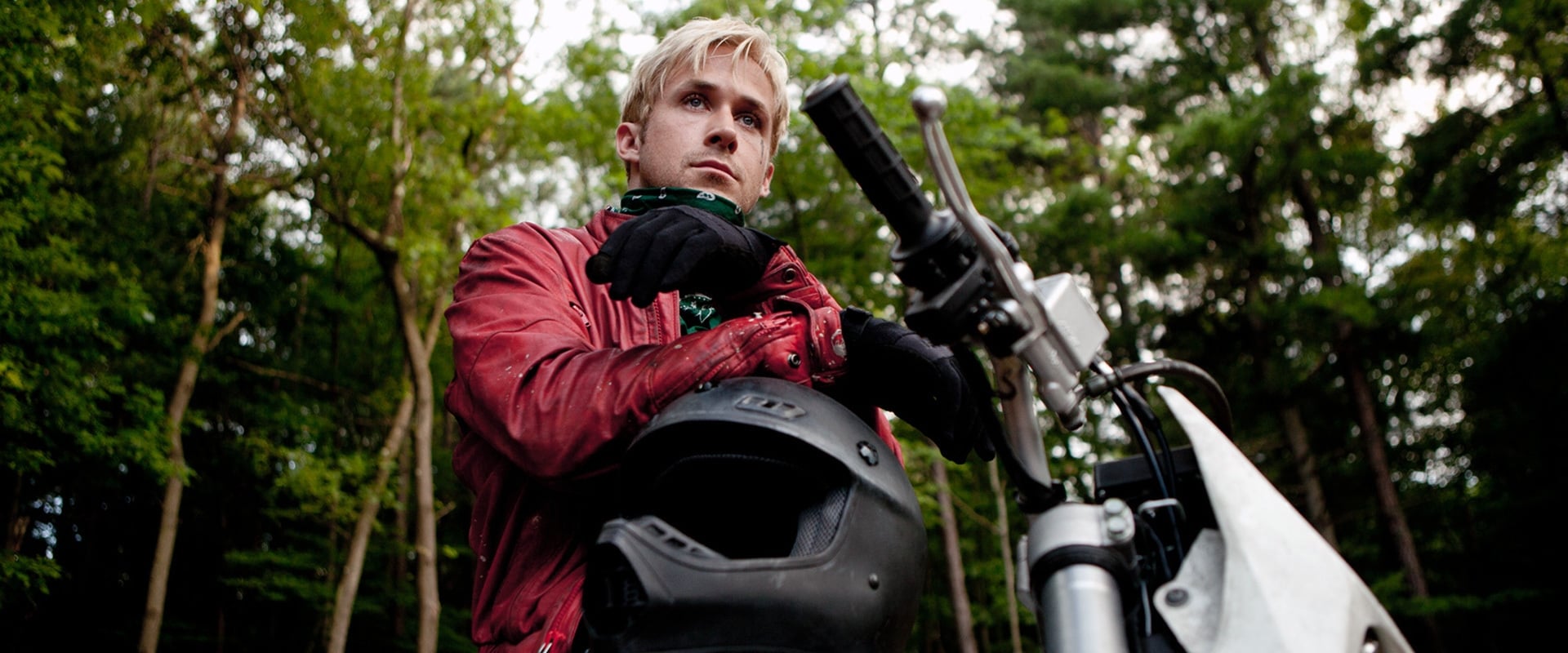 دانلود فیلم The Place Beyond the Pines 2012 (مکانی در آنسوی کاج ها 2012) بدون سانسور با زیرنویس فارسی