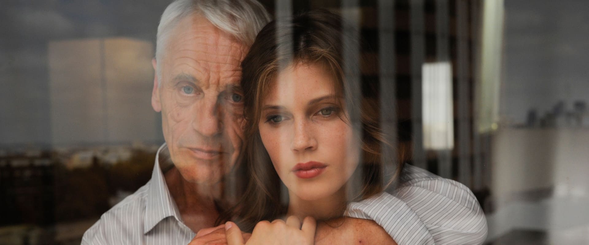 دانلود فیلم Young & Beautiful 2013 (جوان و زیبا 2013) بدون سانسور با زیرنویس فارسی