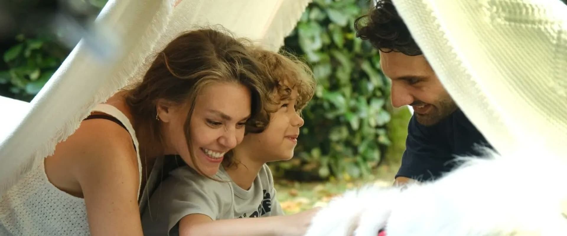 دانلود فیلم In Good Hands 2022 (در جایی امن 2022) بدون سانسور با زیرنویس فارسی