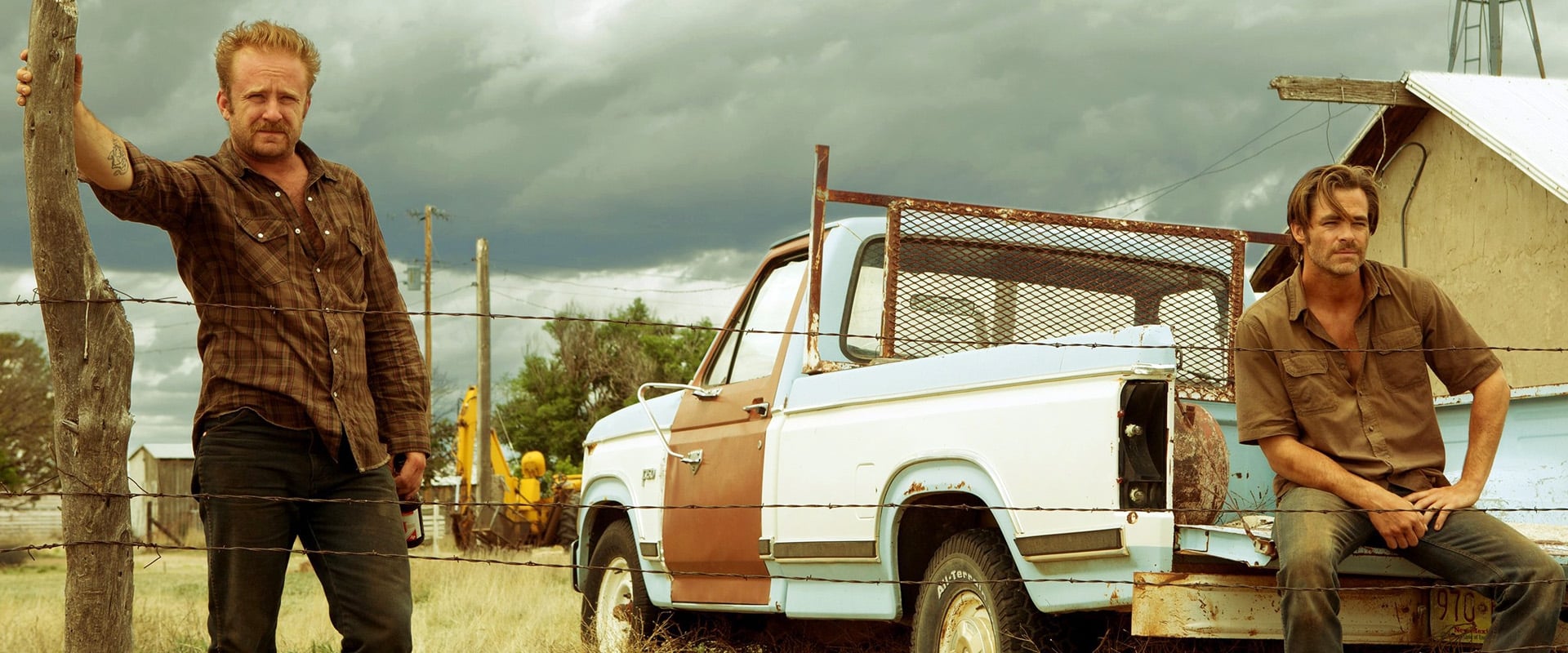 دانلود فیلم Hell or High Water 2016 (اگر سنگ از آسمان ببارد 2016) بدون سانسور با زیرنویس فارسی