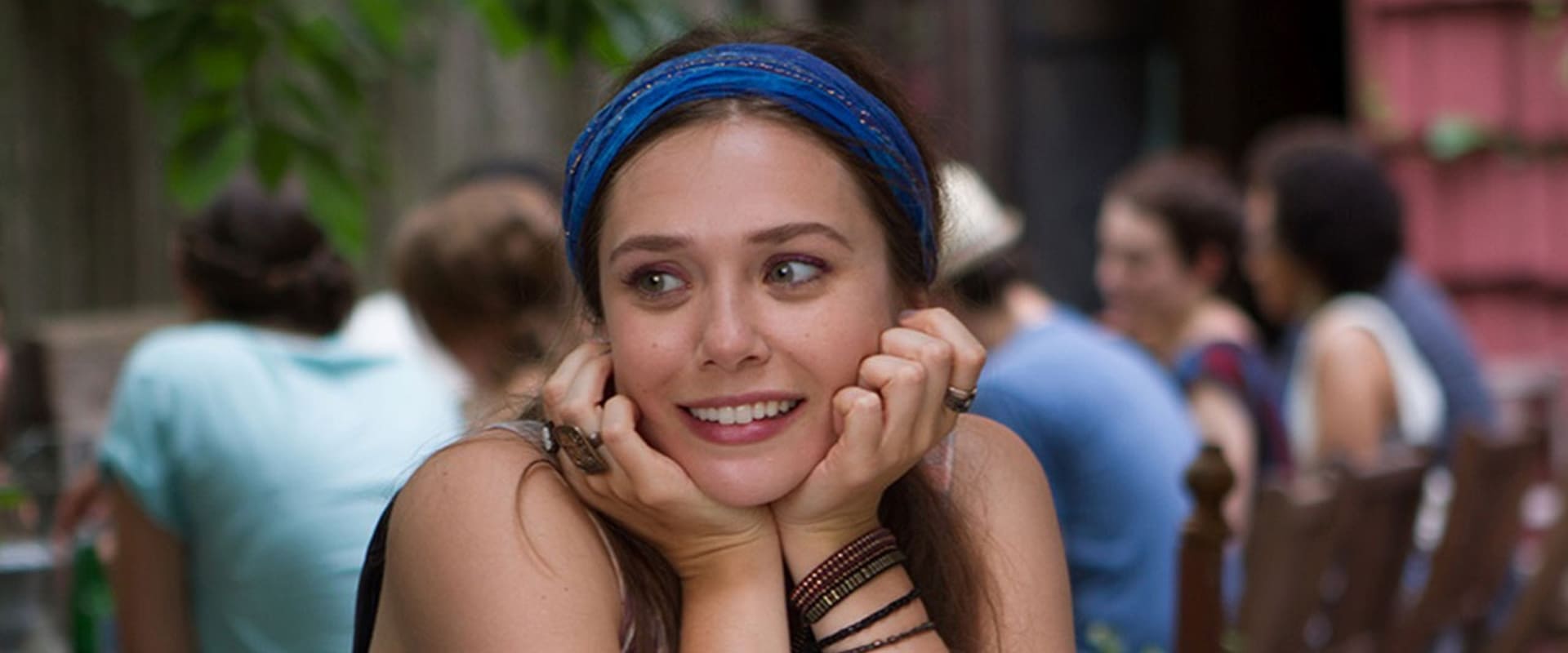 دانلود فیلم Very Good Girls 2013 (دختران خیلی خوب 2013) بدون سانسور با زیرنویس فارسی