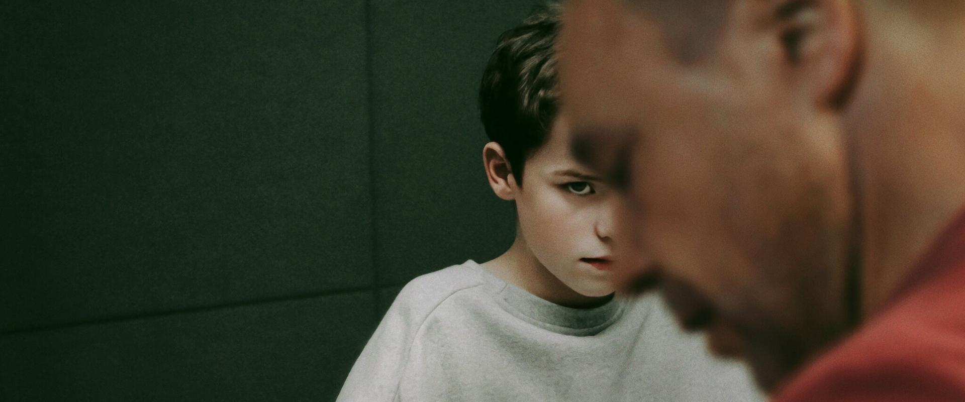 دانلود سریال Adolescence (نوجوانی 2025–) بدون سانسور با زیرنویس فارسی