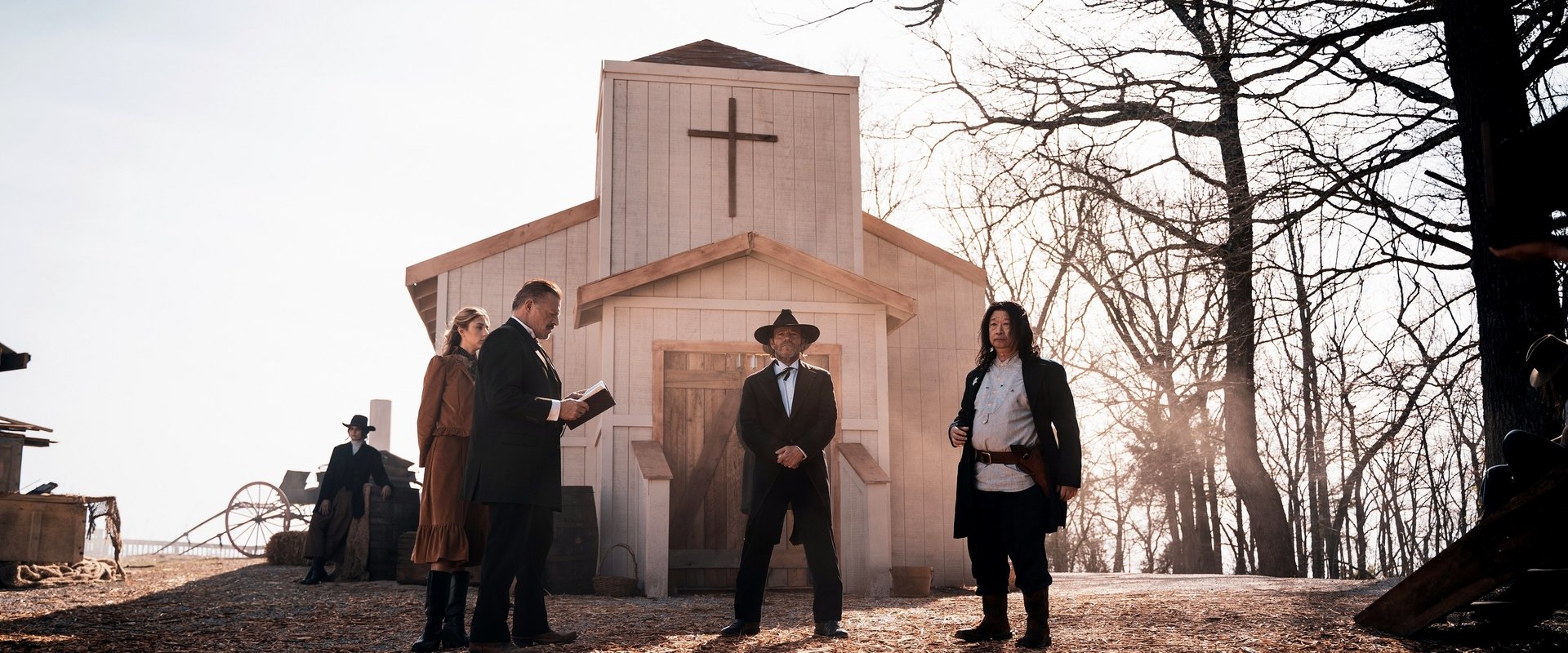 دانلود فیلم The Gunslingers 2025 (تفنگداران  2025) بدون سانسور با زیرنویس فارسی