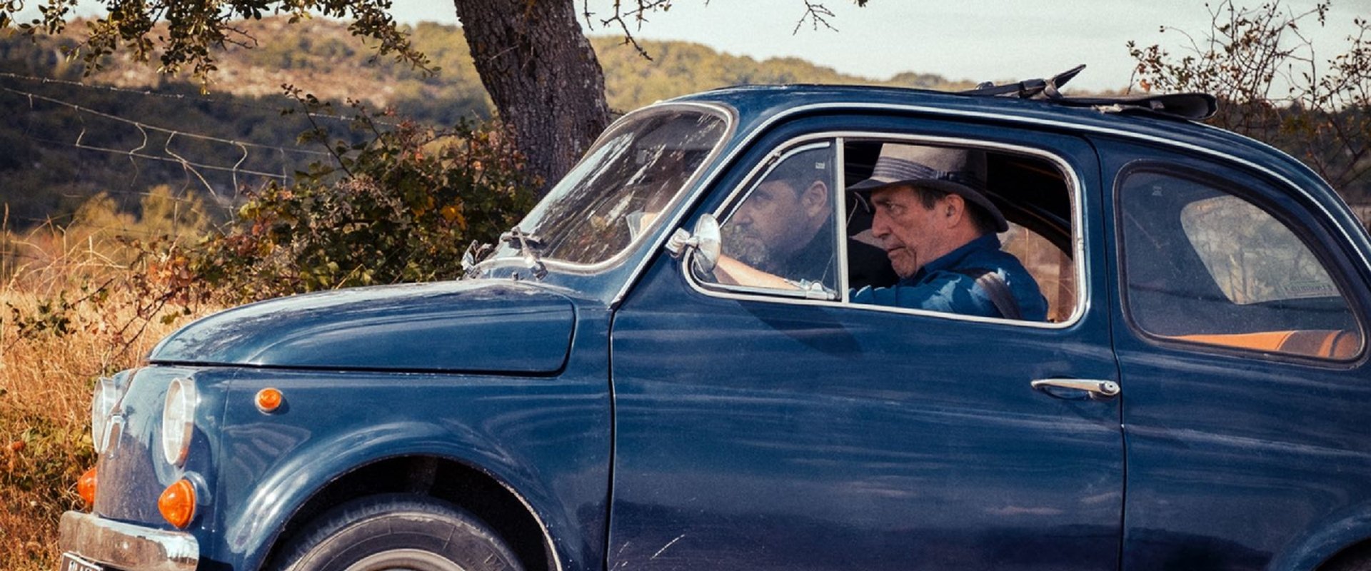 دانلود فیلم The Man in the Hat 2020 (مرد کلاهدار 2020) بدون سانسور با زیرنویس فارسی