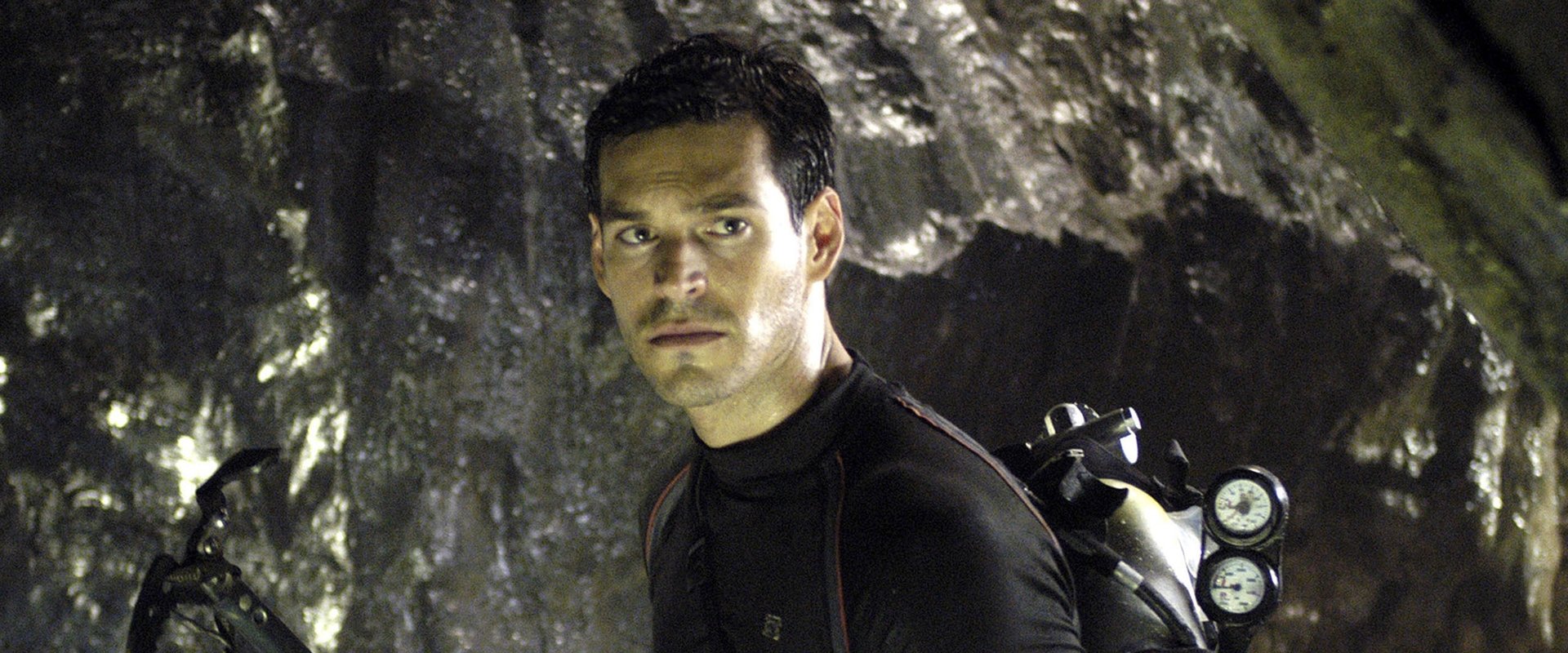 دانلود فیلم The Cave 2005 (غار 2005) بدون سانسور با زیرنویس فارسی