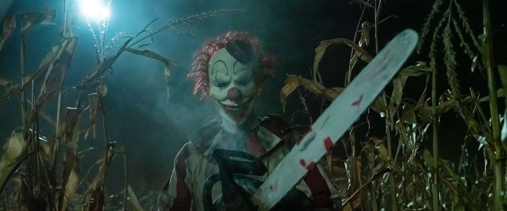 دانلود فیلم Clown in a Cornfield 2025 (دلقک در مزرعه ذرت 2025) بدون سانسور با زیرنویس فارسی