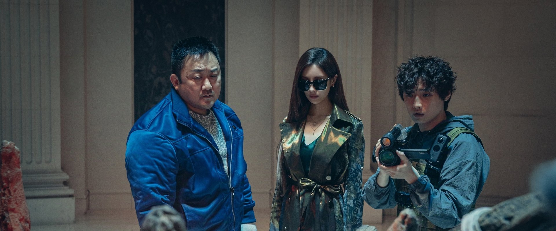 دانلود فیلم Holy Night: Demon Hunters 2025 (شب مقدس: شکارچیان شیطان 2025) بدون سانسور با زیرنویس فارسی