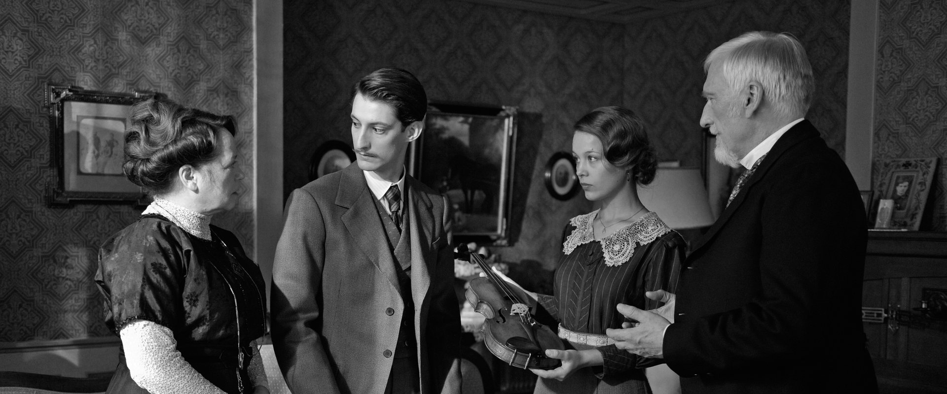 دانلود فیلم Frantz 2016 (فرانتس 2016) بدون سانسور با زیرنویس فارسی