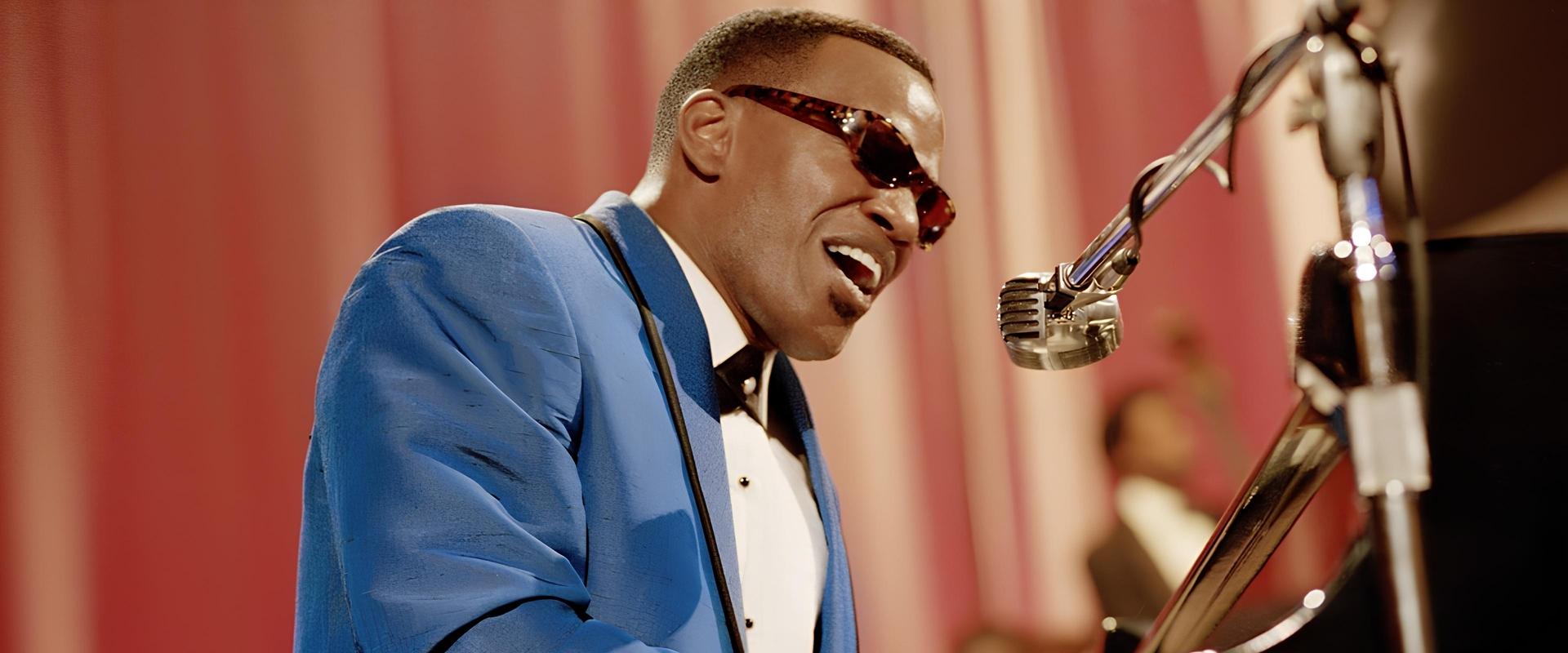 دانلود فیلم Ray 2004 (ری 2004) بدون سانسور با زیرنویس فارسی