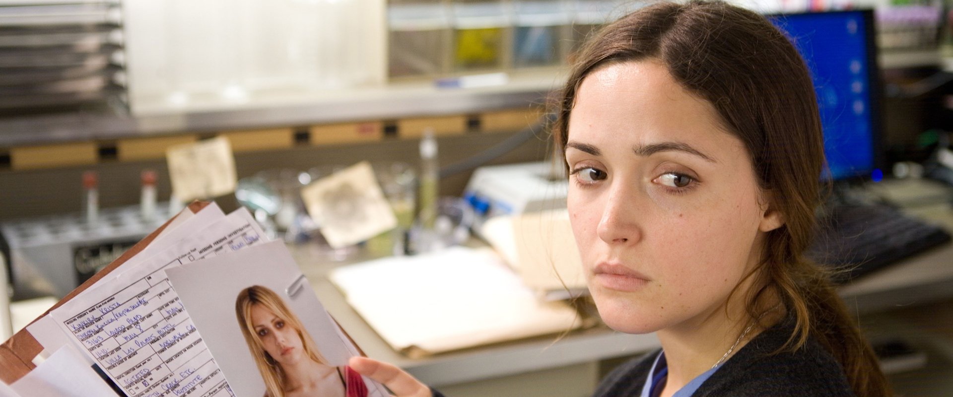 دانلود فیلم The Dead Girl 2006 (دختر مرده 2006) بدون سانسور با زیرنویس فارسی