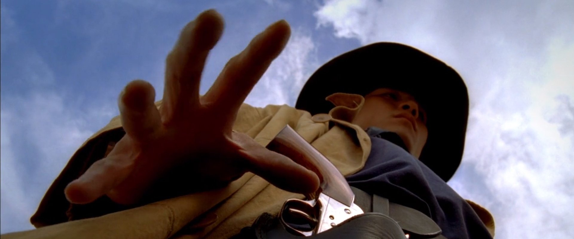 دانلود فیلم Dark Matter 2007 (ماده تاریک 2007) بدون سانسور با زیرنویس فارسی