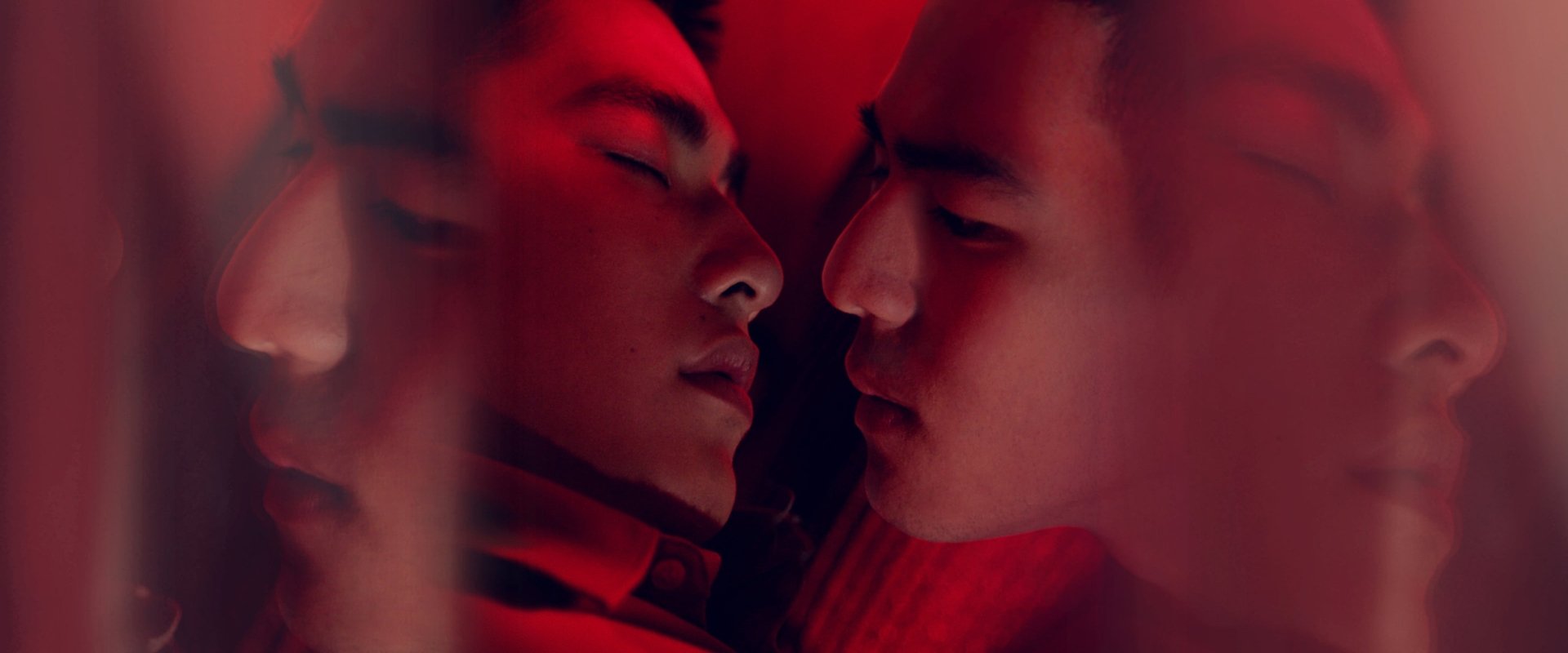 دانلود فیلم Your Name Engraved Herein 2020 (نام شما در اینجا حک شده است 2020) بدون سانسور با زیرنویس فارسی