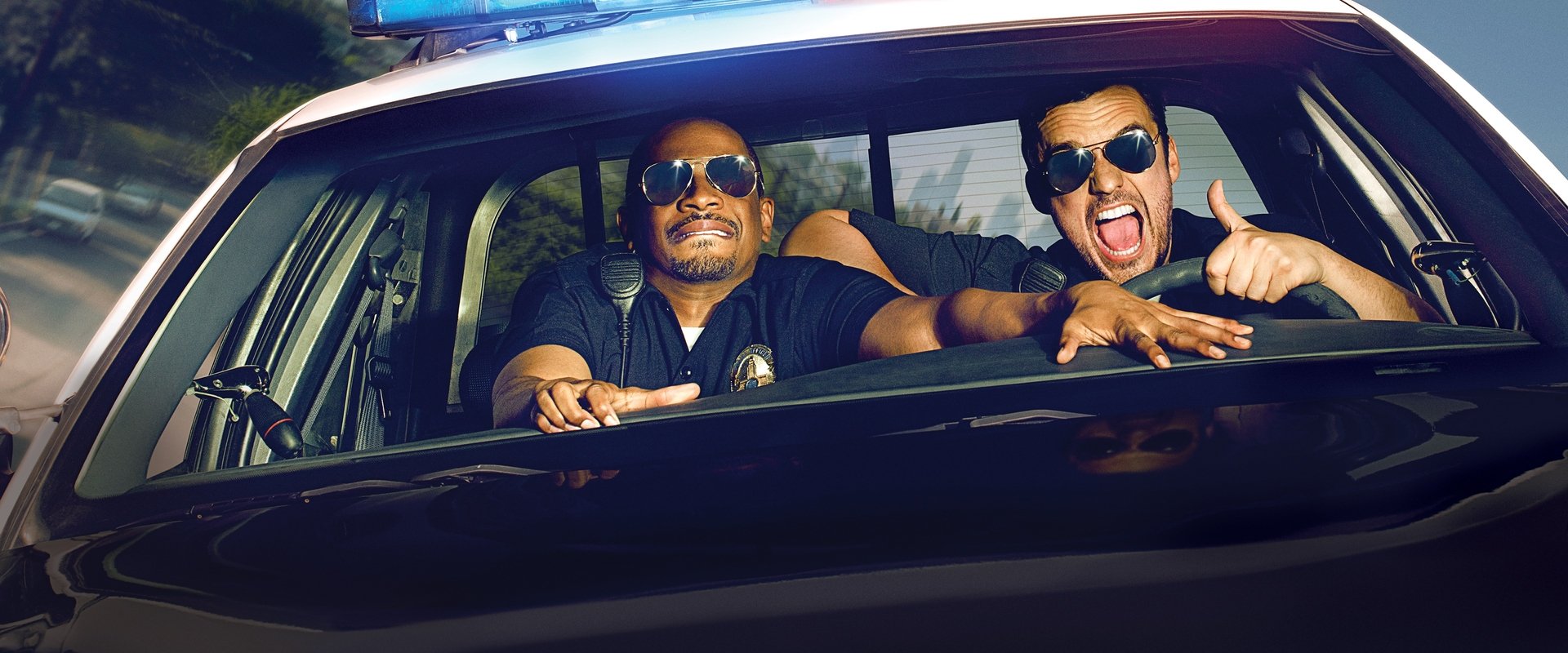 دانلود فیلم Let’s Be Cops 2014 (بیاید پلیس باشیم 2014) بدون سانسور با زیرنویس فارسی