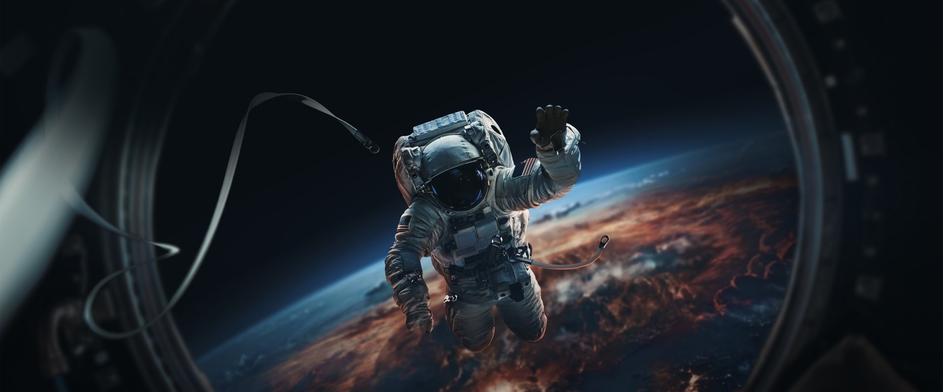 دانلود فیلم I.S.S 2023 (ایستگاه فضایی بین‌المللی 2023) بدون سانسور با زیرنویس فارسی