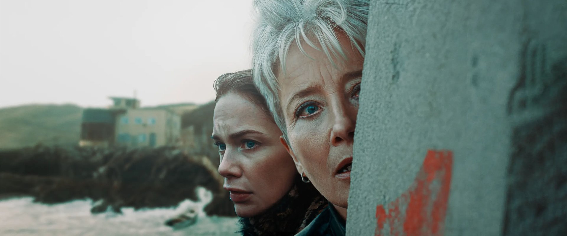 دانلود سریال Down Cemetery Road (جاده‌ پایین گورستان 2025–) بدون سانسور با زیرنویس فارسی