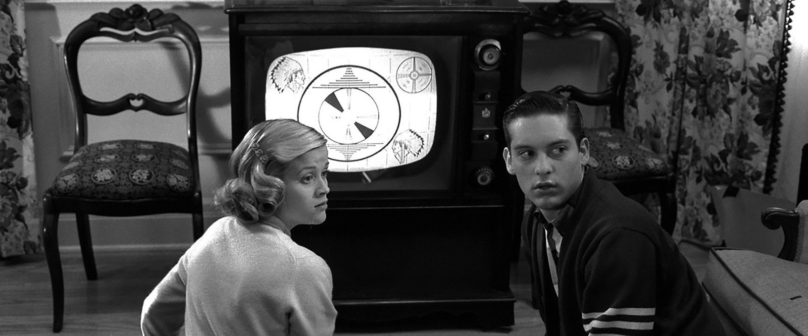 دانلود فیلم Pleasantville 1998 (پلیزنتویل 1998) بدون سانسور با زیرنویس فارسی
