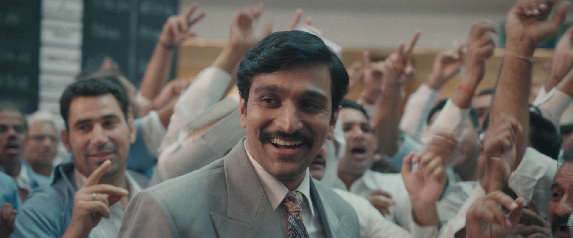 دانلود سریال Scam 1992: The Harshad Mehta Story (کلاهبرداری ۱۹۹۲: داستان هارشاد مهتا  2020) بدون سانسور با زیرنویس فارسی