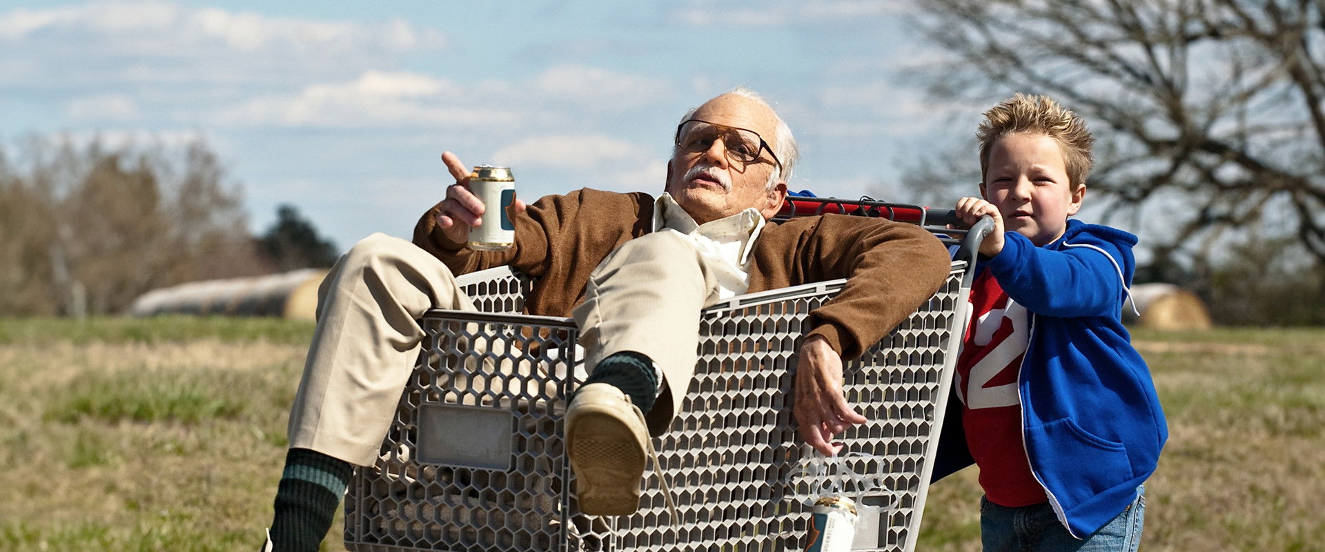 دانلود فیلم Jackass Presents: Bad Grandpa 2013 (احمق تقدیم می‌کند: پدربزرگ بد 2013) بدون سانسور با زیرنویس فارسی