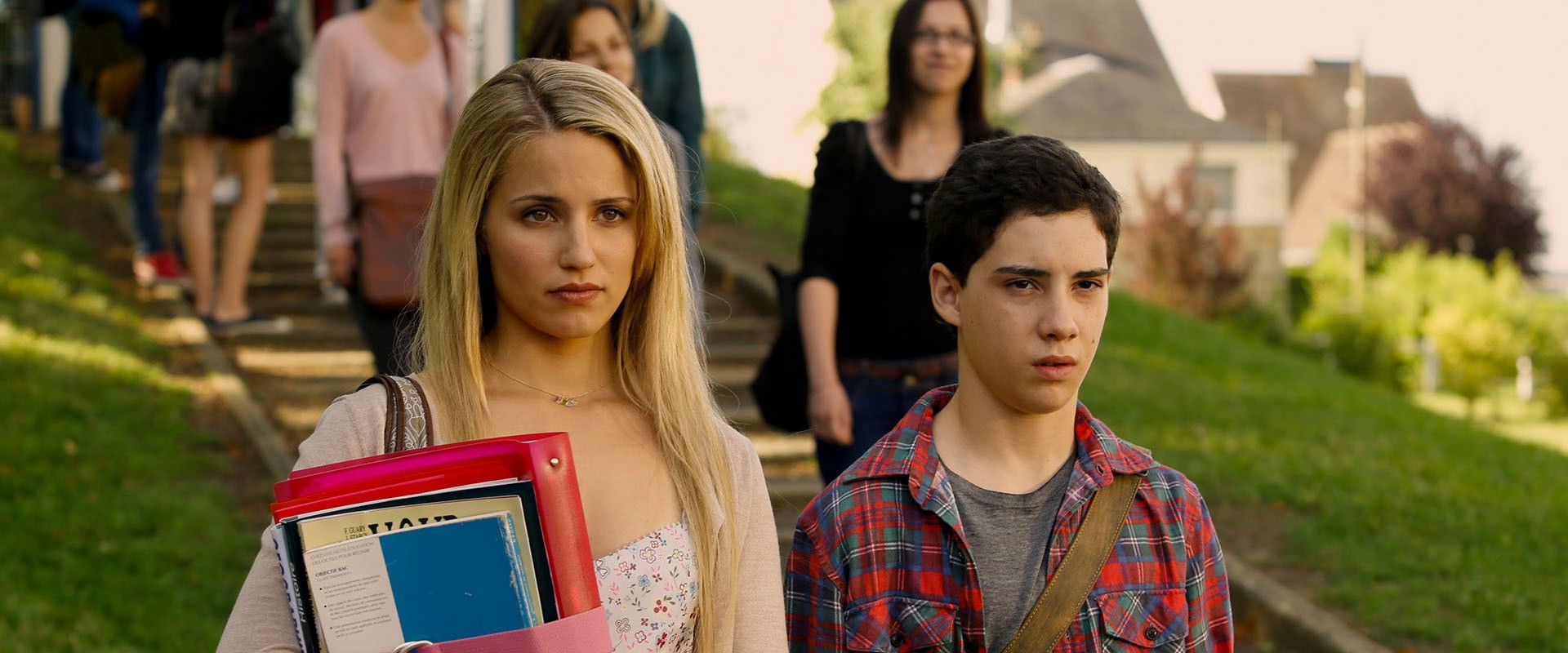 دانلود فیلم The Family 2013 (خانواده 2013) بدون سانسور با زیرنویس فارسی