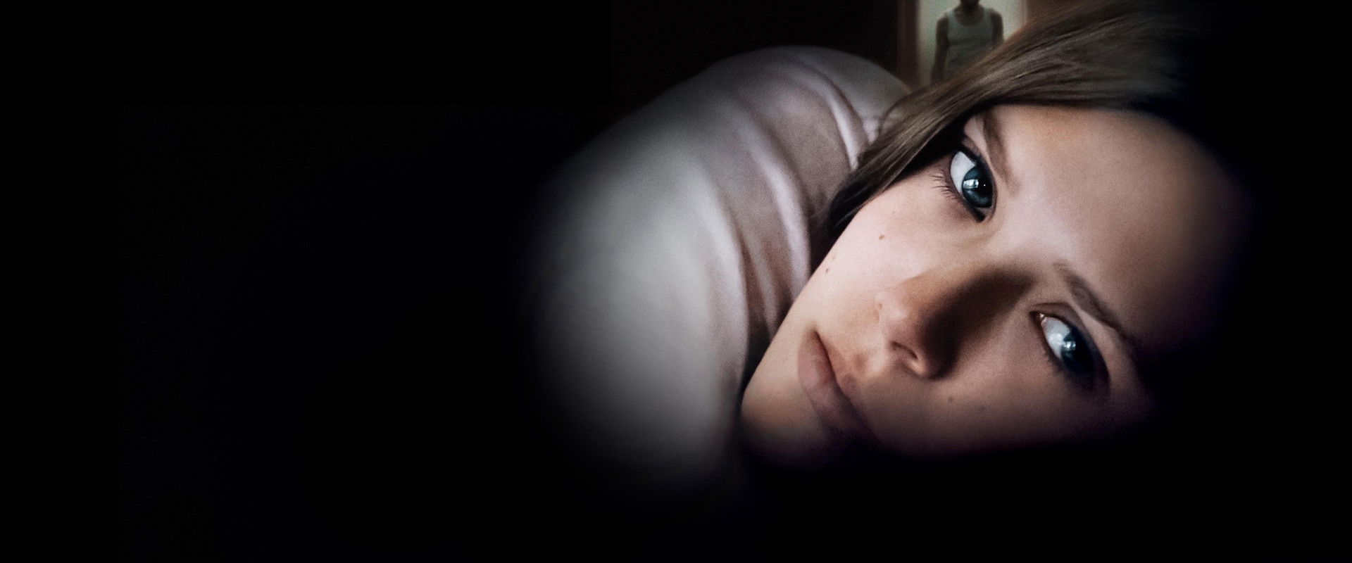 دانلود فیلم Martha Marcy May Marlene 2011 (مارتا مارسی می مارلین 2011) بدون سانسور با زیرنویس فارسی